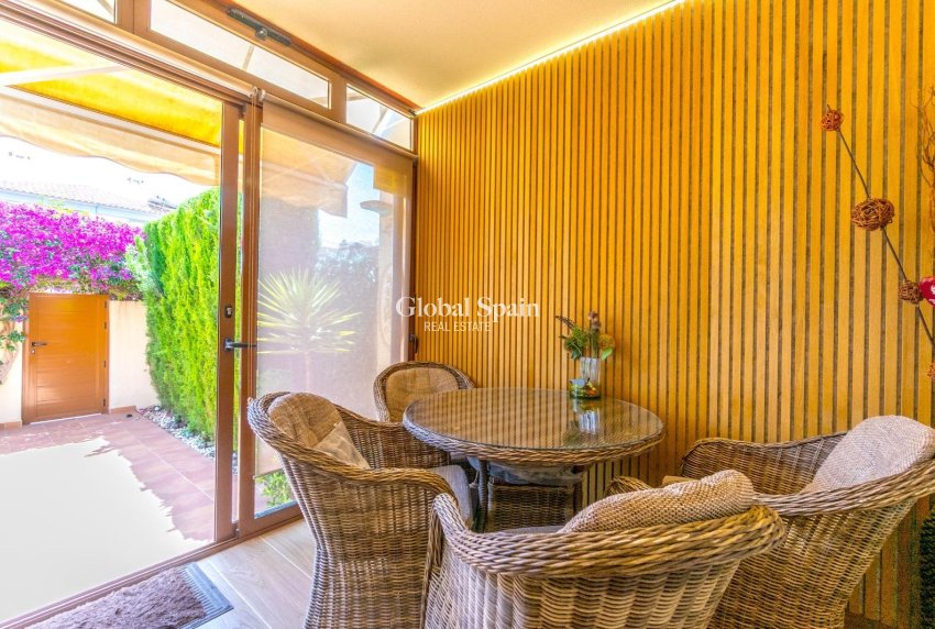 Revente - Maison -
TORREVIEJA - Aguas Nuevas