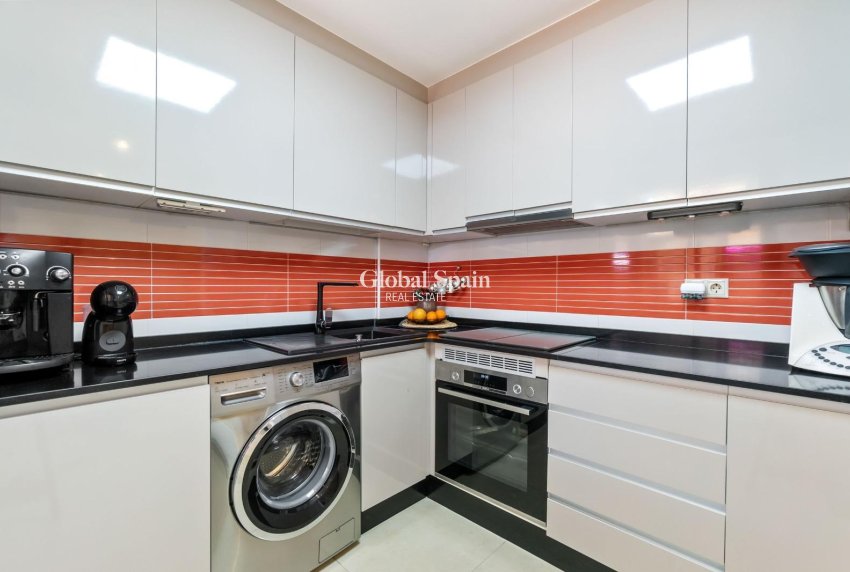 Revente - Maison -
TORREVIEJA - Aguas Nuevas