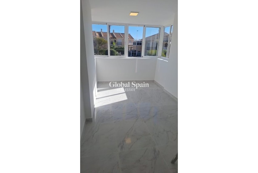 Revente - MAISON -
TORREVIEJA - Aguas Nuevas