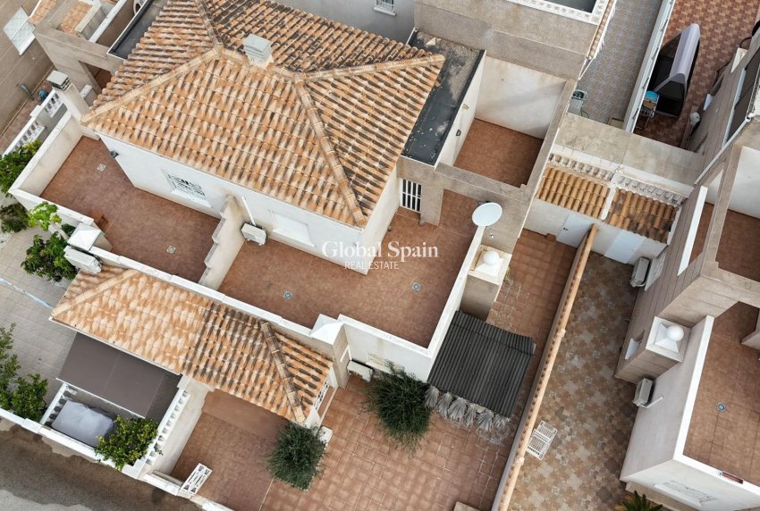 Revente - MAISON -
TORREVIEJA - Aguas Nuevas