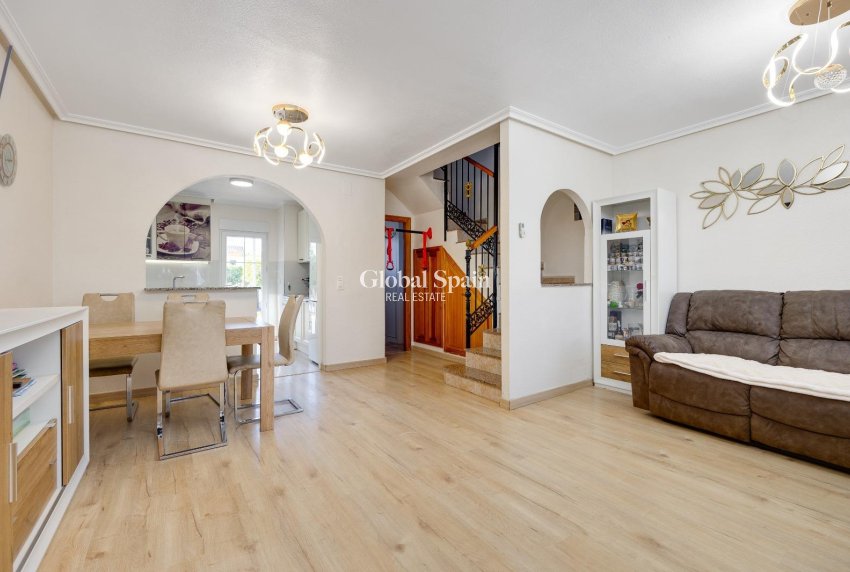 Revente - MAISON -
TORREVIEJA - Aguas Nuevas