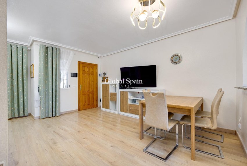 Revente - MAISON -
TORREVIEJA - Aguas Nuevas