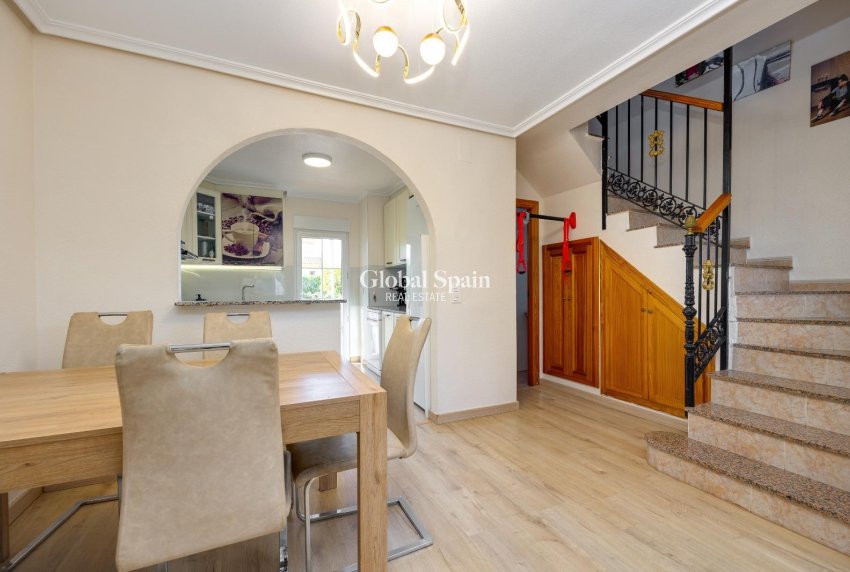 Revente - MAISON -
TORREVIEJA - Aguas Nuevas