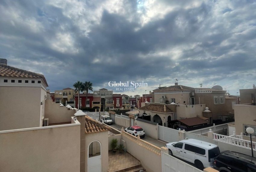 Revente - MAISON -
TORREVIEJA - Aguas Nuevas