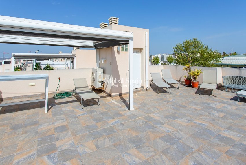 Revente - MAISON -
TORREVIEJA - Aguas Nuevas