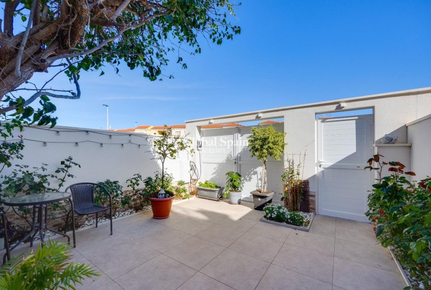 Revente - MAISON -
TORREVIEJA - Aguas Nuevas