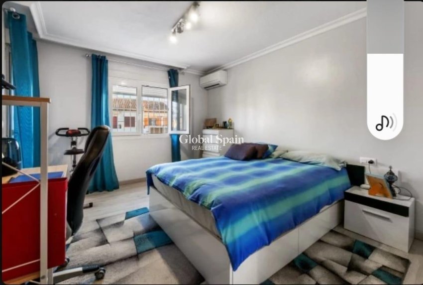 Revente - MAISON -
TORREVIEJA - Aguas Nuevas