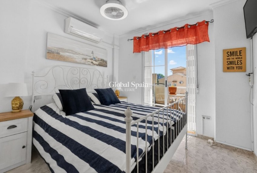 Revente - MAISON -
TORREVIEJA - Aguas Nuevas
