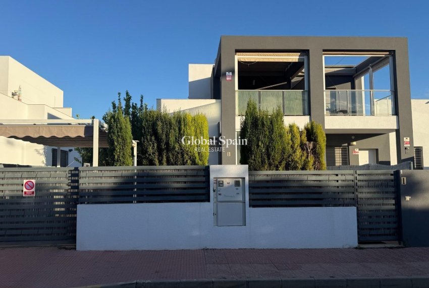 Revente - MAISON -
TORREVIEJA - Aguas Nuevas