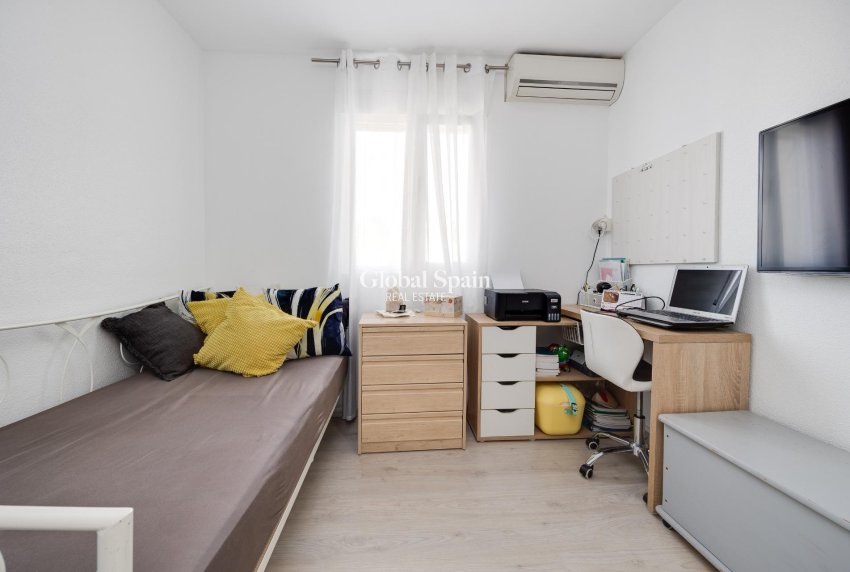 Revente - MAISON -
TORREVIEJA - Aguas Nuevas