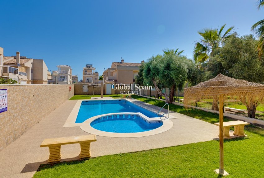 Revente - MAISON -
TORREVIEJA - Aguas Nuevas