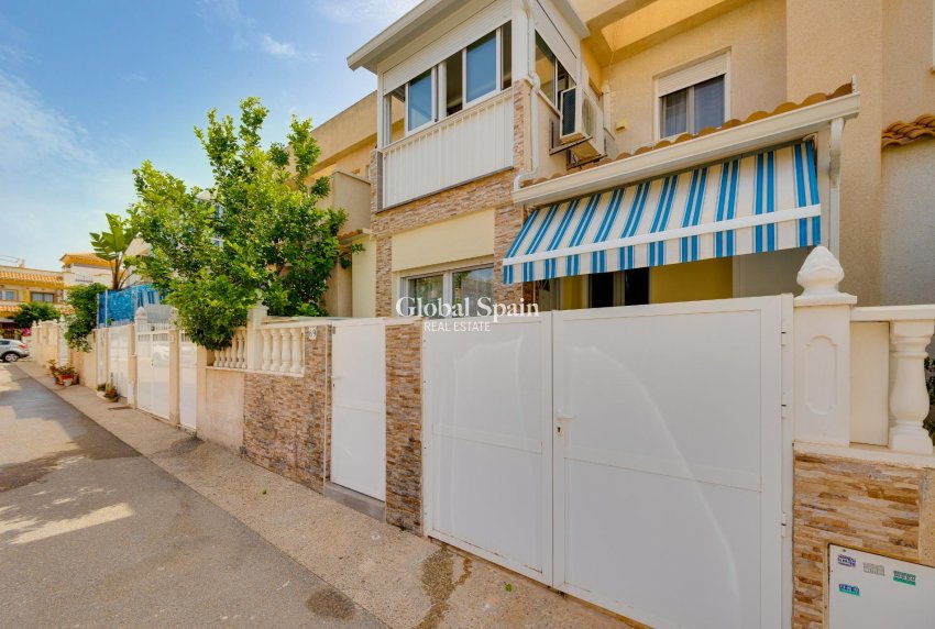 Revente - MAISON -
TORREVIEJA - Aguas Nuevas