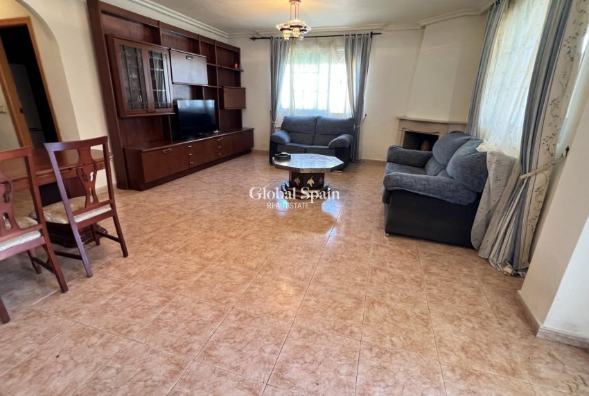 Revente - MAISON -
TORREVIEJA - Aguas Nuevas