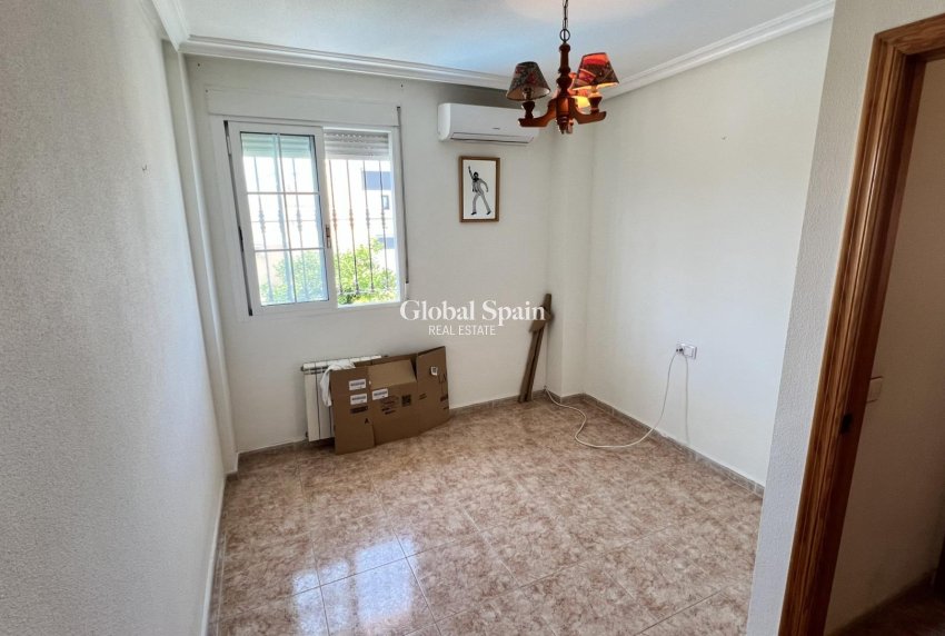 Revente - MAISON -
TORREVIEJA - Aguas Nuevas