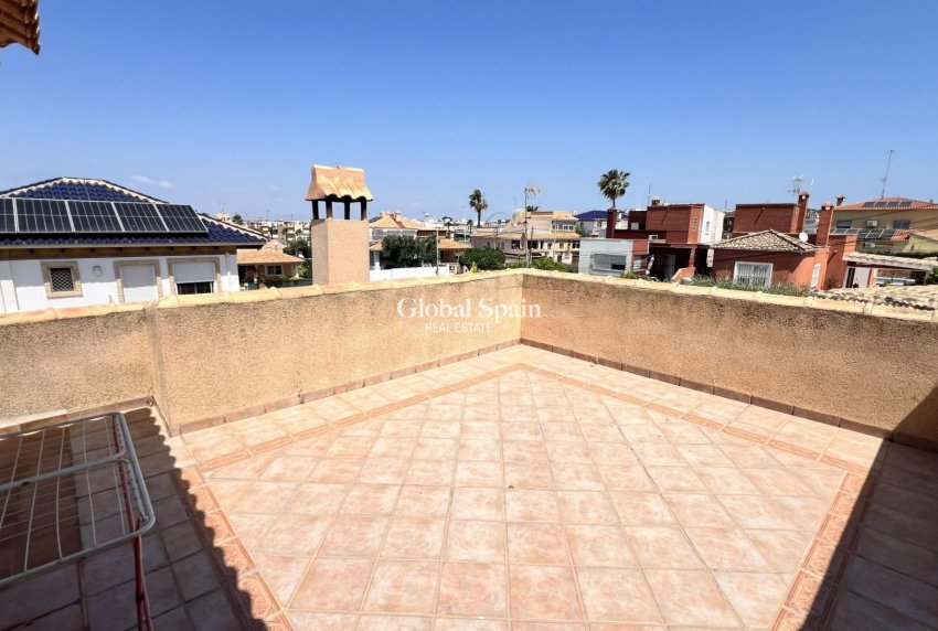 Revente - MAISON -
TORREVIEJA - Aguas Nuevas