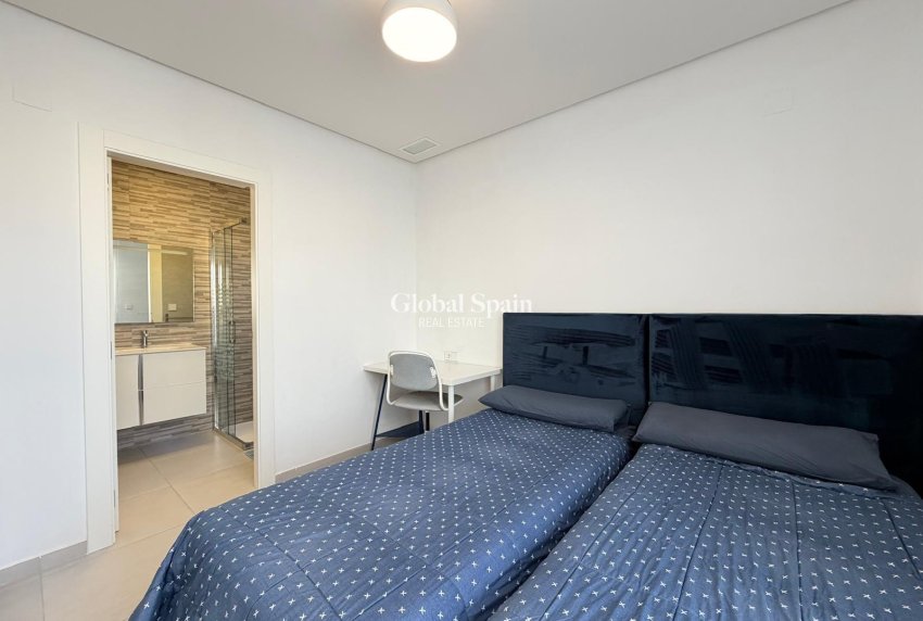 Revente - MAISON -
TORREVIEJA - Aguas Nuevas