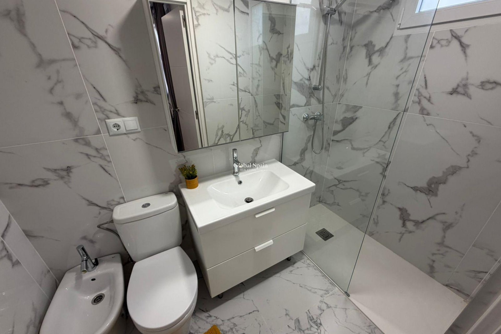 Revente - MAISON -
TORREVIEJA - Cabo Cervera