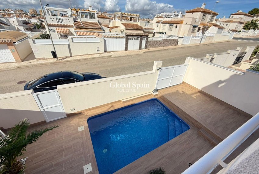 Revente - MAISON -
TORREVIEJA - Cabo Cervera