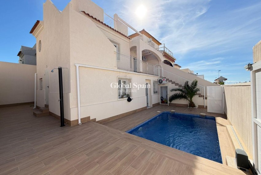 Revente - MAISON -
TORREVIEJA - Cabo Cervera