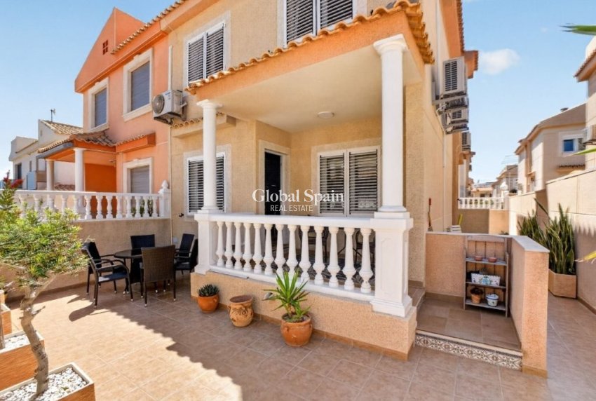 Revente - MAISON -
TORREVIEJA - Cabo Cervera