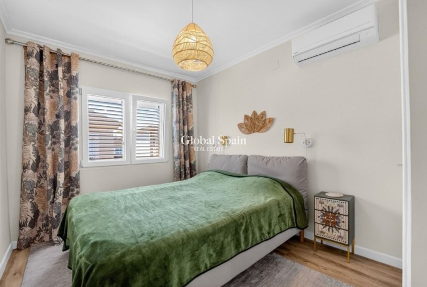 Revente - MAISON -
TORREVIEJA - Cabo Cervera