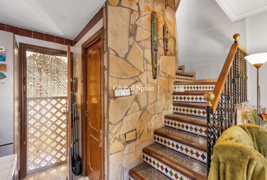 Revente - MAISON -
TORREVIEJA - Cala de cabo cervera