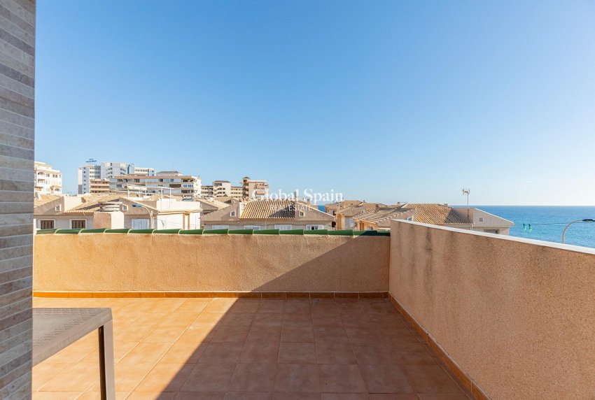 Revente - MAISON -
TORREVIEJA - Cala de cabo cervera