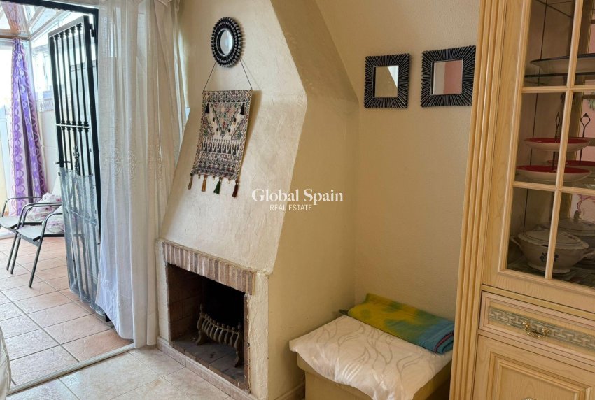 Revente - MAISON -
TORREVIEJA - Calas blanca