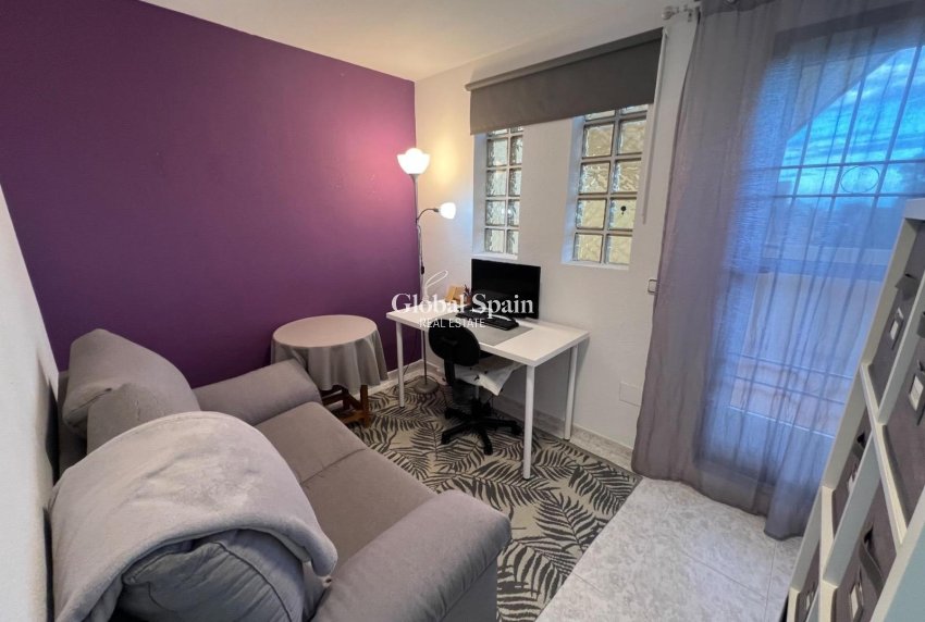 Revente - MAISON -
TORREVIEJA - Calas blanca