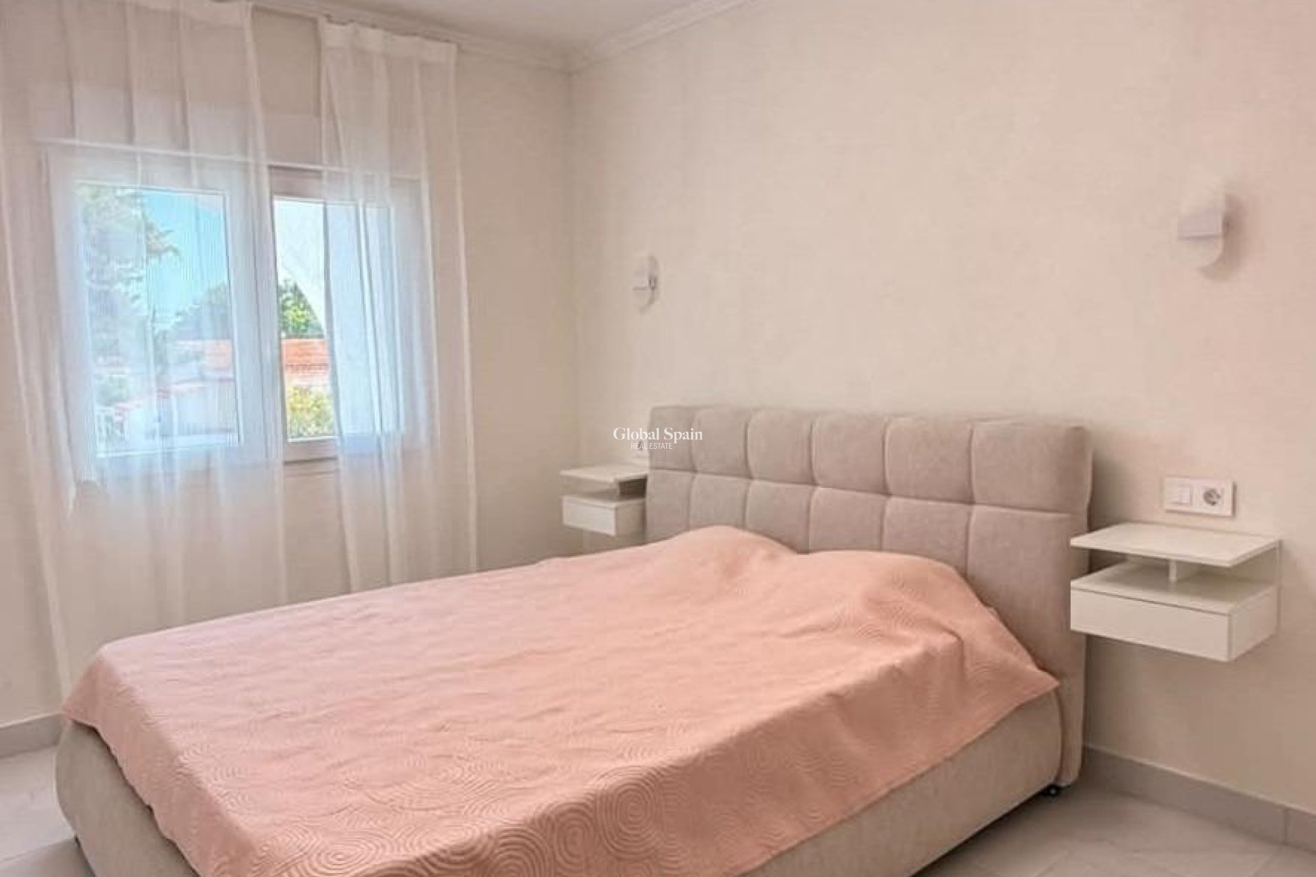 Revente - MAISON -
TORREVIEJA - Calas blanca