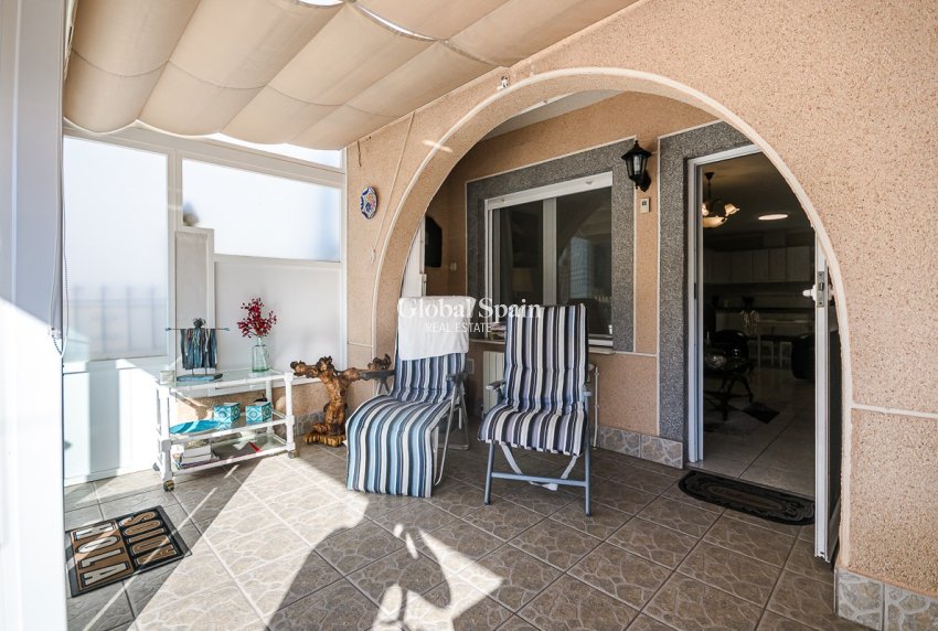 Revente - MAISON -
TORREVIEJA - Calas Blancas