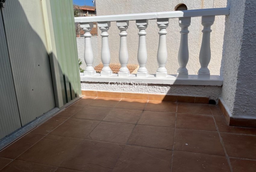 Revente - Maison -
TORREVIEJA - Center