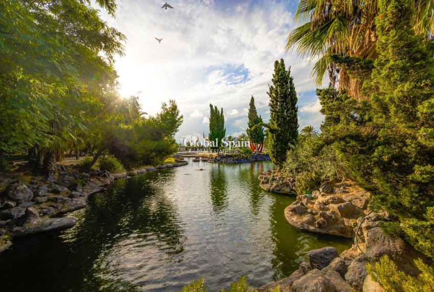 Revente - MAISON -
TORREVIEJA - Center