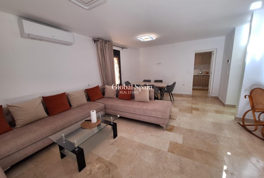 Revente - MAISON -
TORREVIEJA - Center