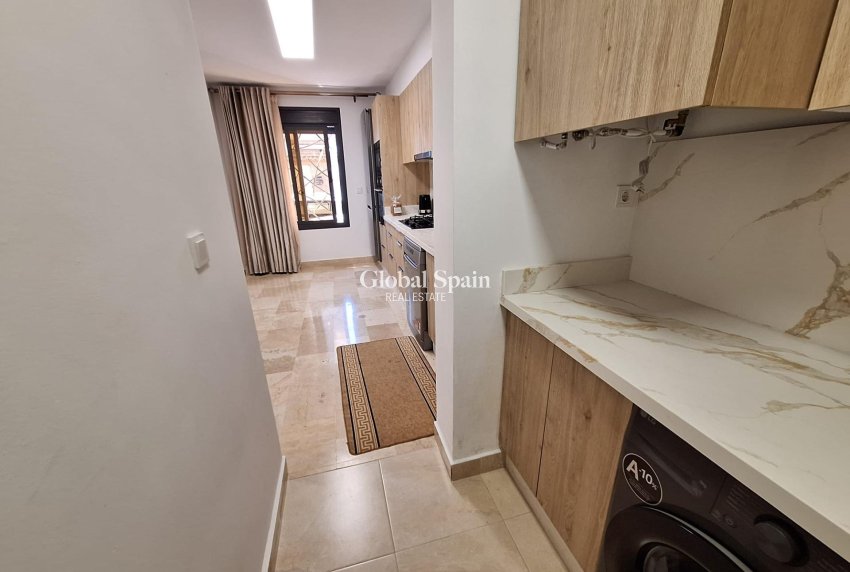 Revente - MAISON -
TORREVIEJA - Center