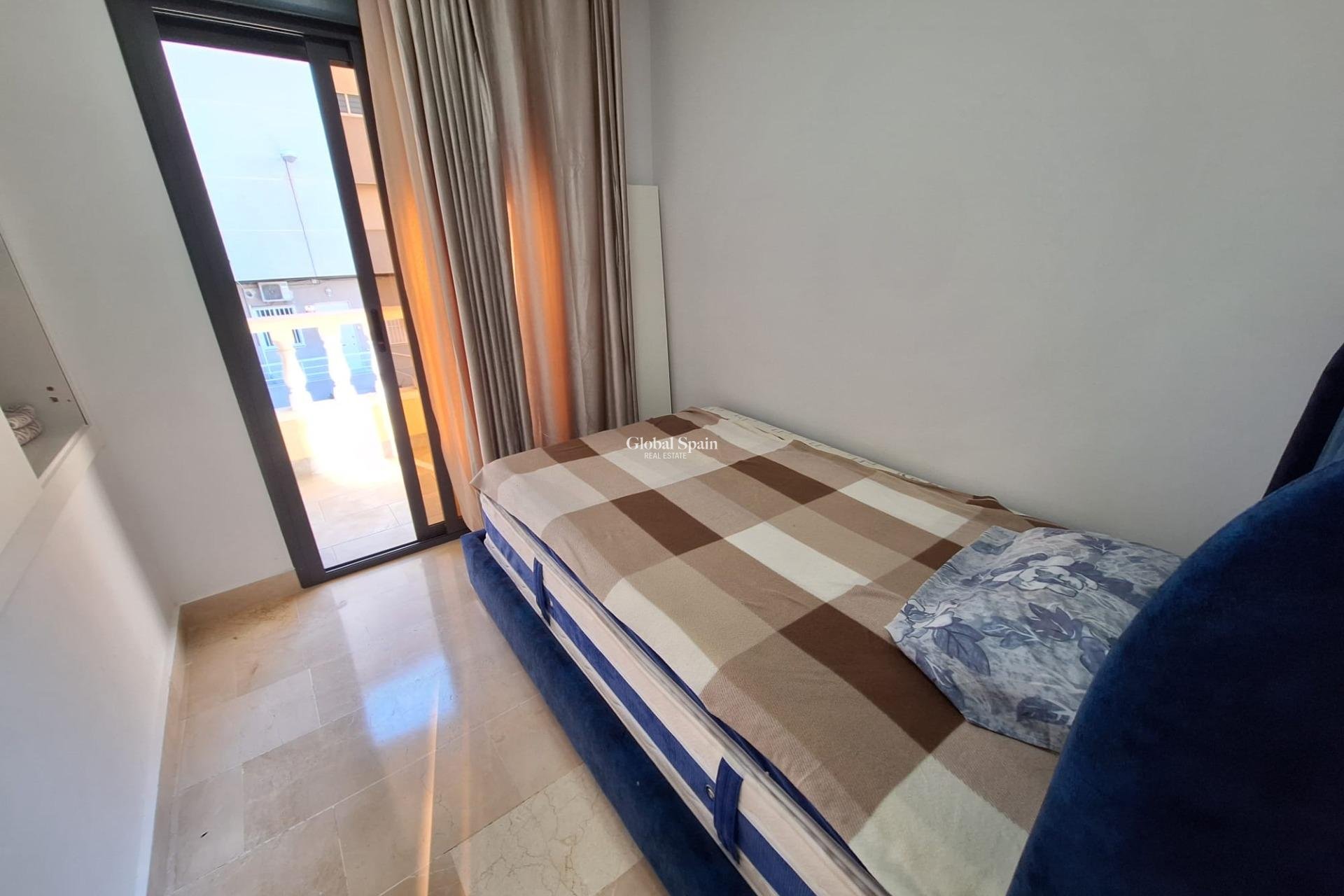 Revente - MAISON -
TORREVIEJA - Center