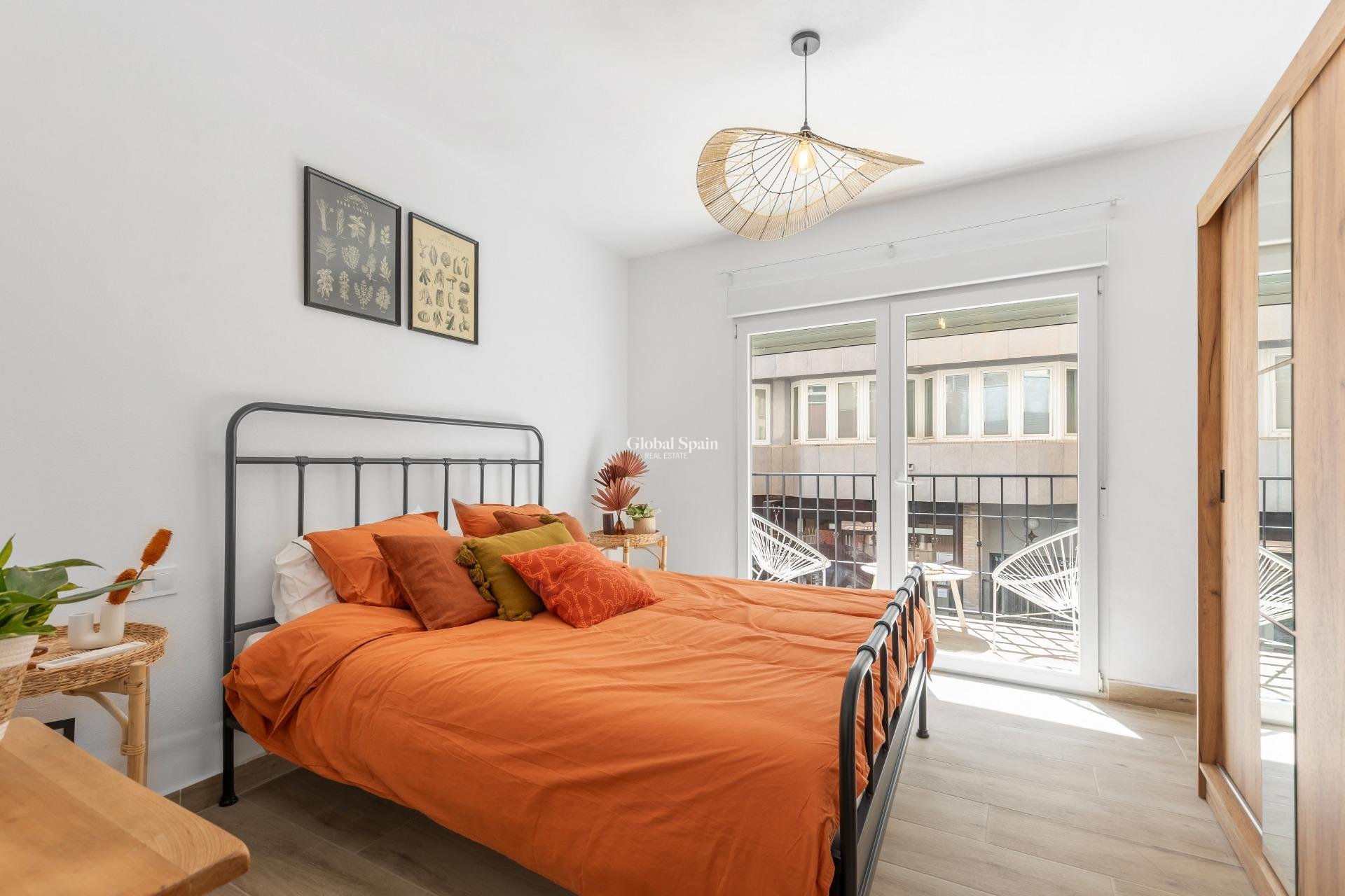 Revente - MAISON -
TORREVIEJA - Centro - Muelle Pesquero