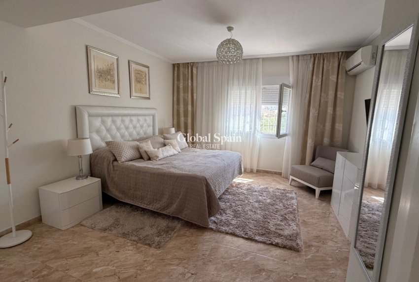 Revente - MAISON -
TORREVIEJA - Costa Blanca Sur