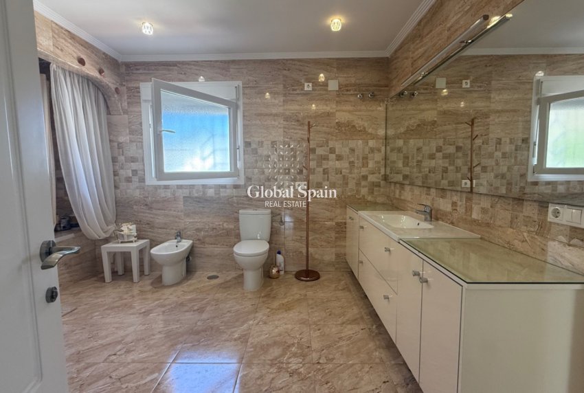 Revente - MAISON -
TORREVIEJA - Costa Blanca Sur