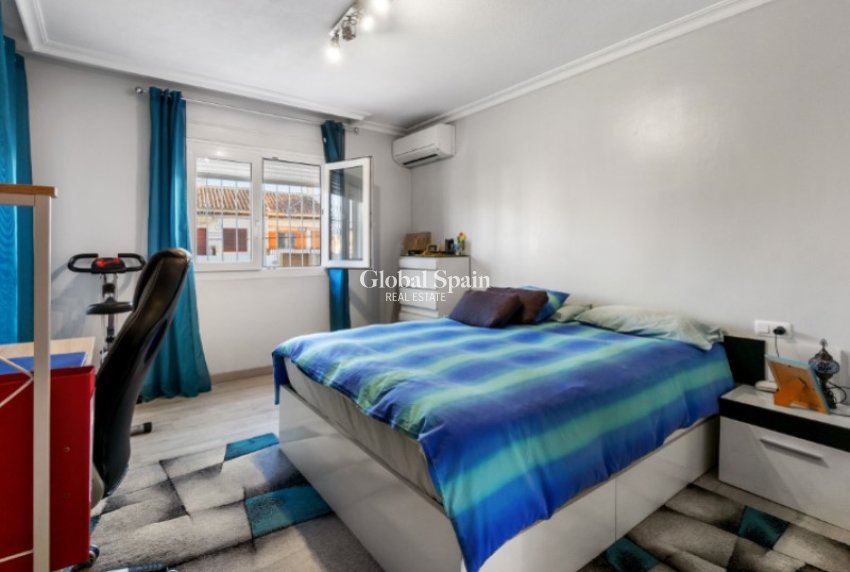 Revente - MAISON -
TORREVIEJA - Costa Blanca