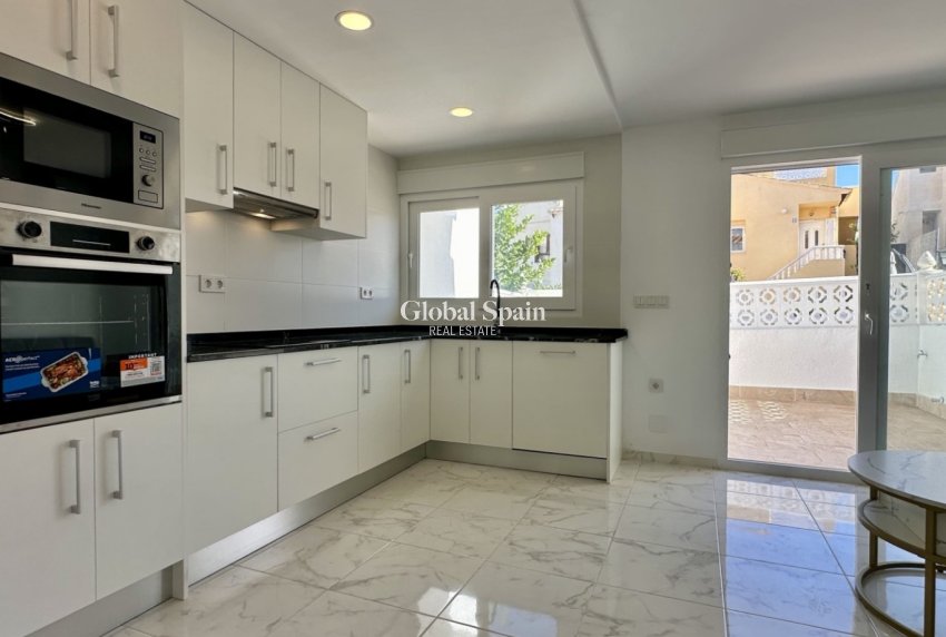 Revente - MAISON -
TORREVIEJA - Costa Blanca