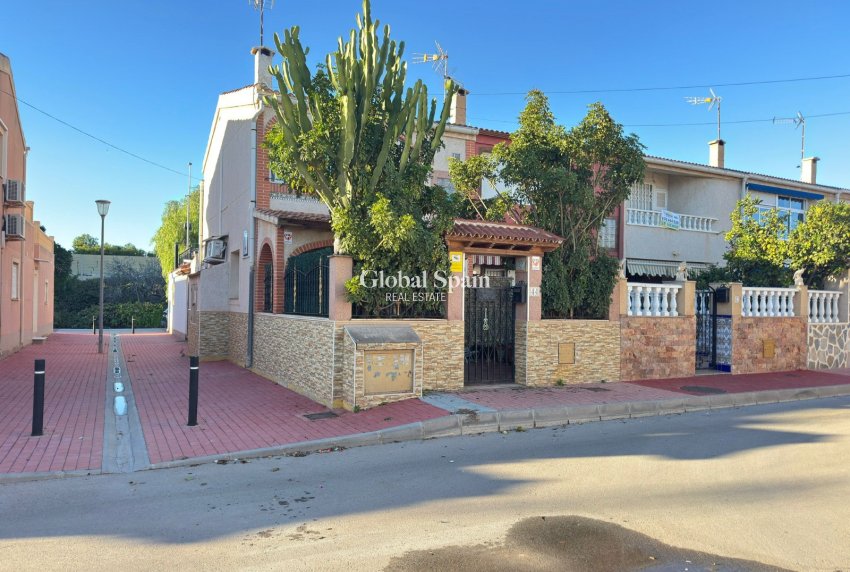 Revente - MAISON -
TORREVIEJA - Costa Blanca