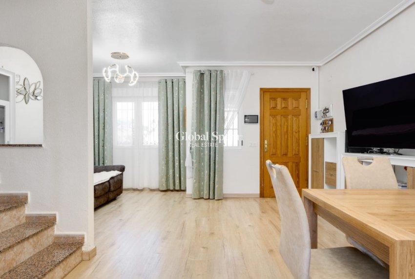 Revente - MAISON -
TORREVIEJA - Costa Blanca