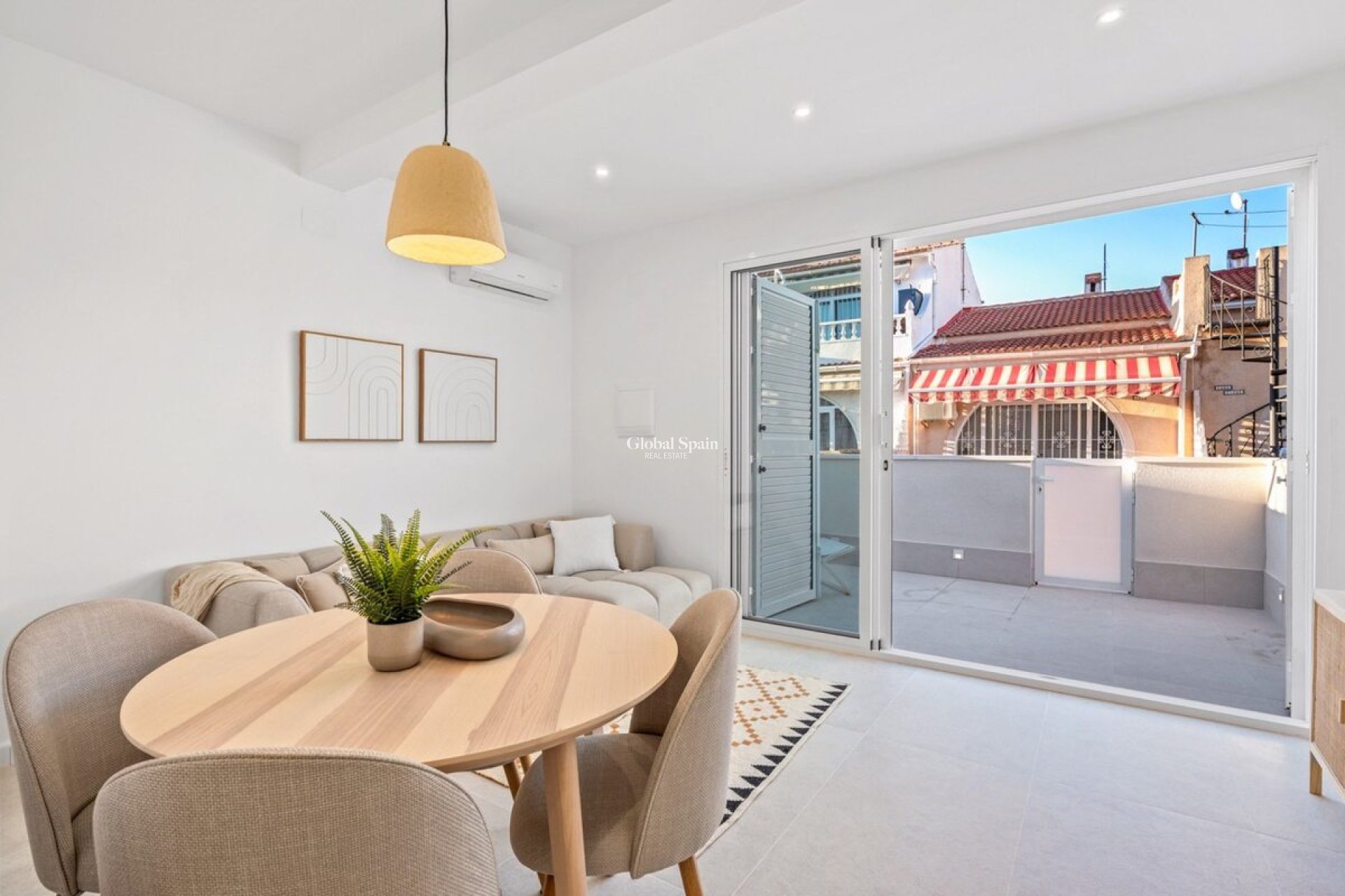 Revente - MAISON -
TORREVIEJA - Costa Blanca