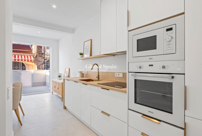 Revente - MAISON -
TORREVIEJA - Costa Blanca