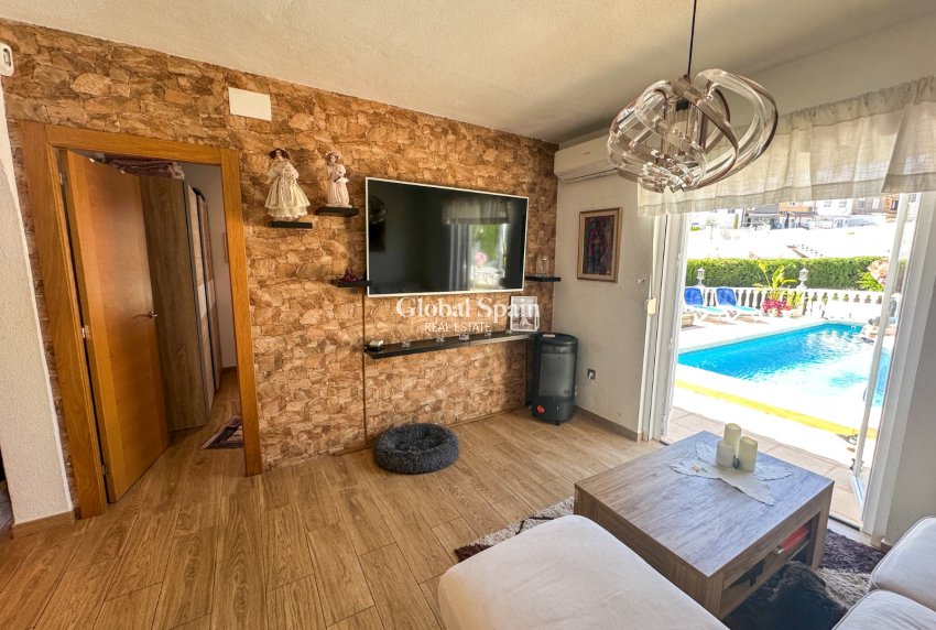 Revente - MAISON -
TORREVIEJA - Costa Blanca