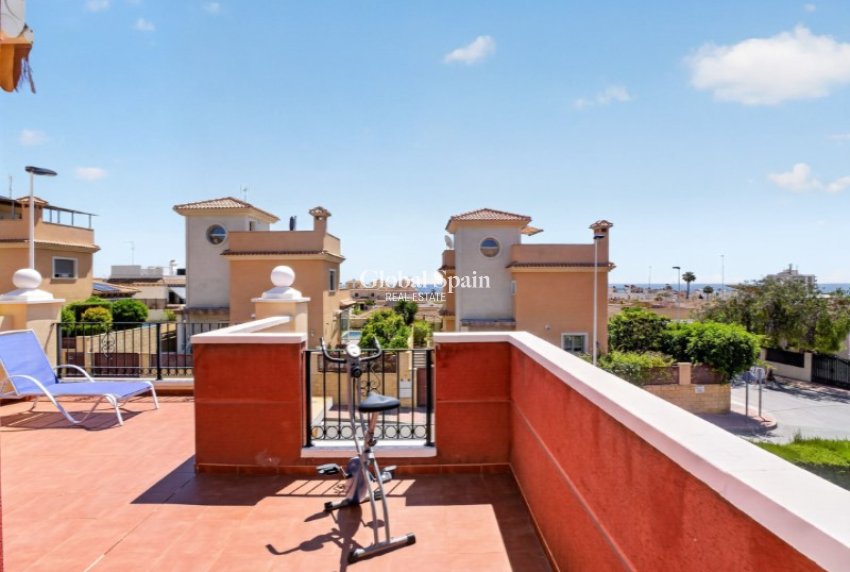 Revente - MAISON -
TORREVIEJA - Costa Blanca
