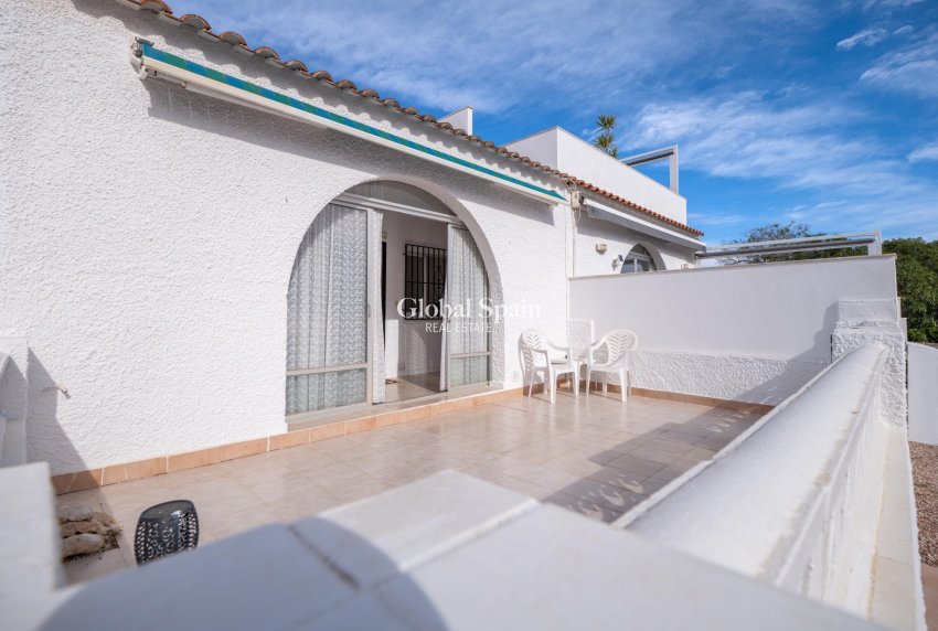 Revente - MAISON -
TORREVIEJA - El Chaparal