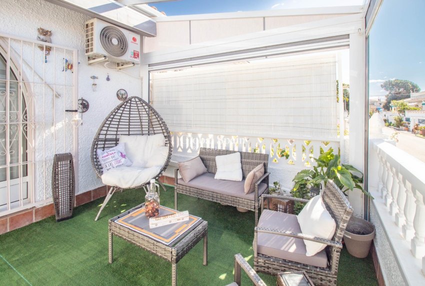 Revente - Maison -
TORREVIEJA - El chaparral