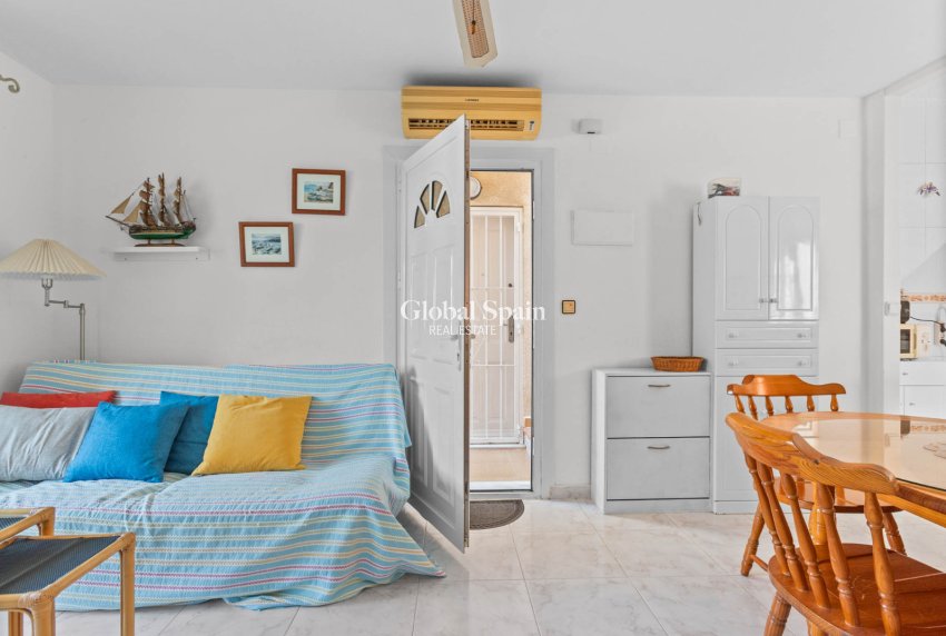 Revente - Maison -
TORREVIEJA - El Chaparral